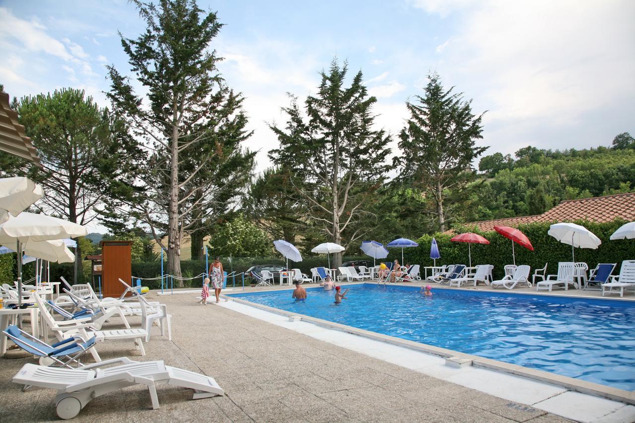 Agriturismo Villa Mozart Nel Verde Губбіо Екстер'єр фото