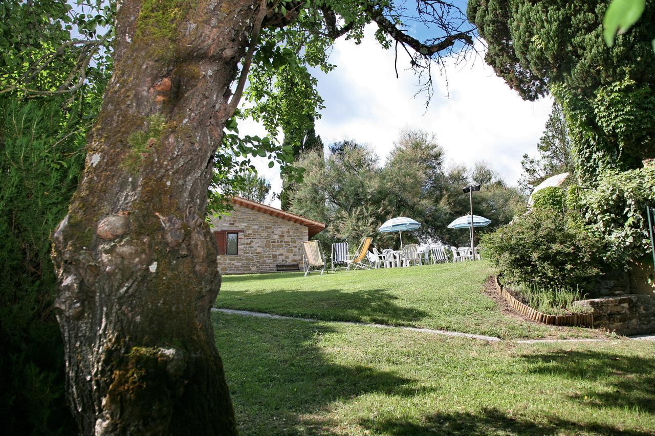 Agriturismo Villa Mozart Nel Verde Губбіо Екстер'єр фото