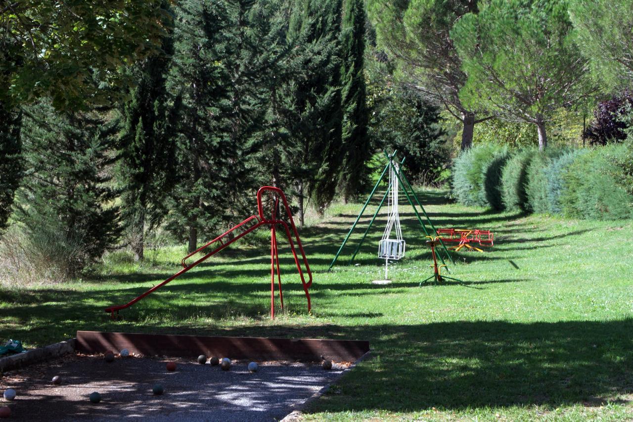 Agriturismo Villa Mozart Nel Verde Губбіо Екстер'єр фото