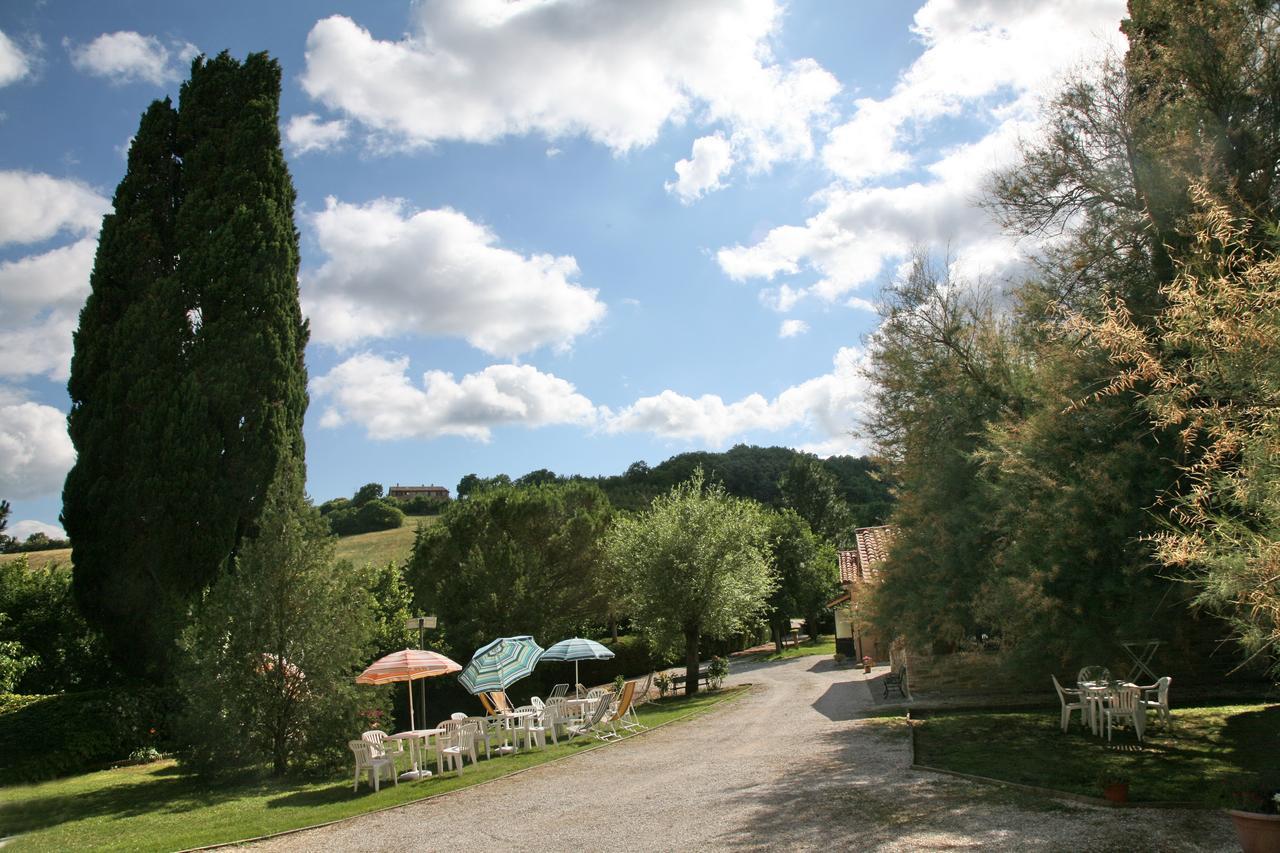 Agriturismo Villa Mozart Nel Verde Губбіо Екстер'єр фото
